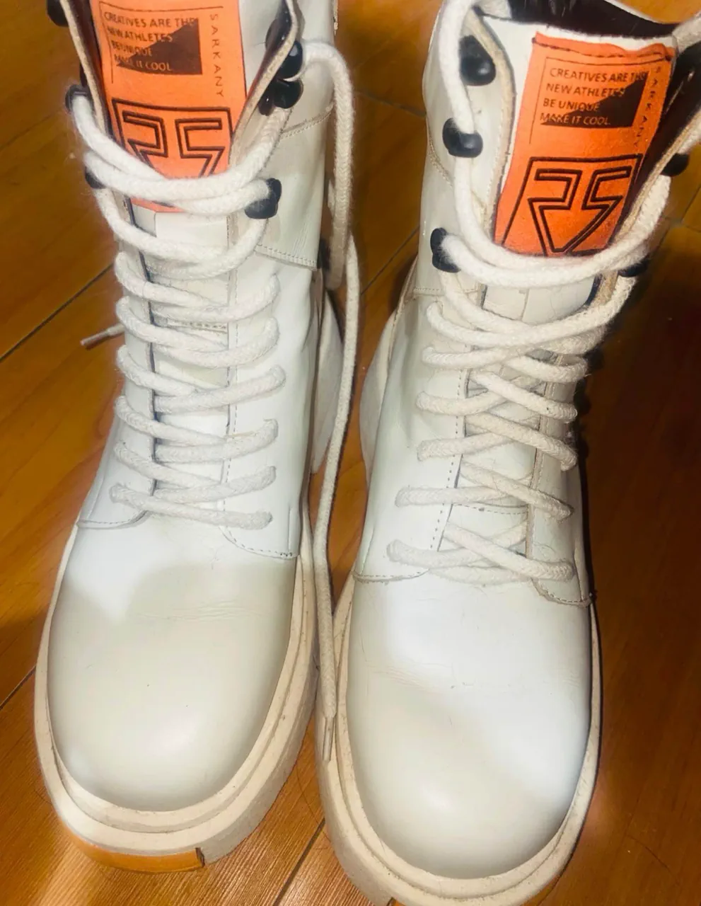 Borcegos Sarkany · Talle AR 36