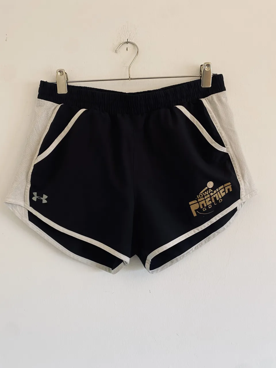 Short Under Armour · Talle M