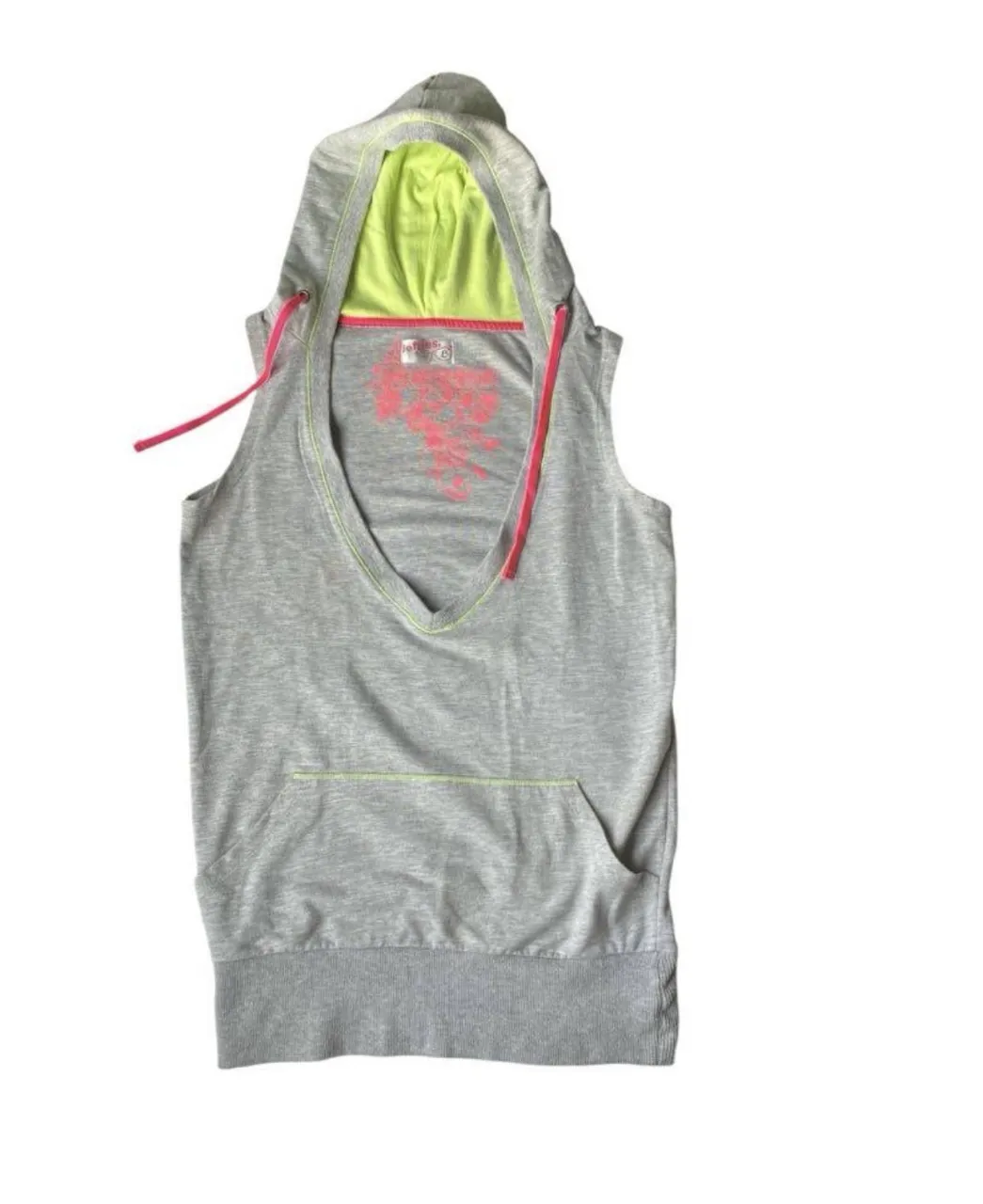 Musculosa Lefties · Talle L
