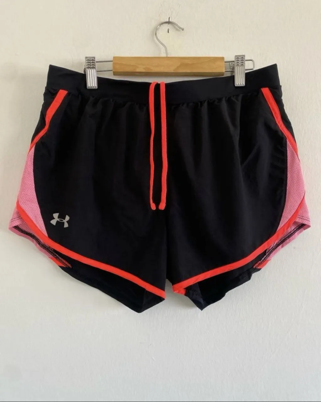 Short Under Armour · Talle M