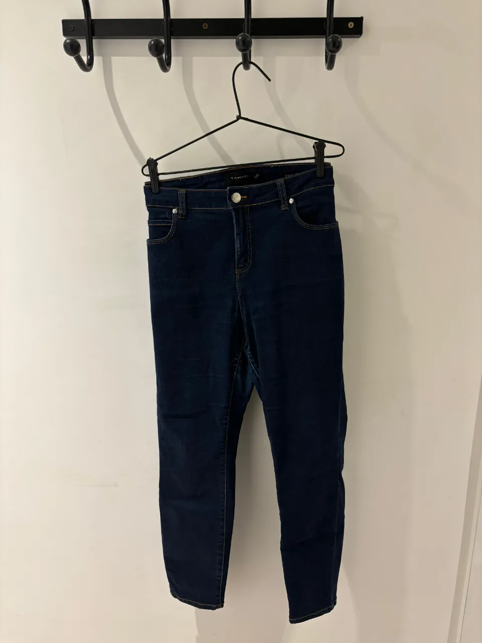 Jean Tahari - imagen 1