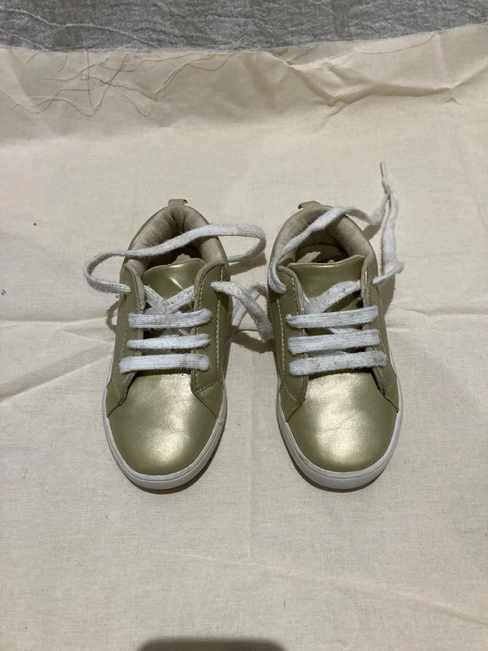 Carter's · Talle AR 25