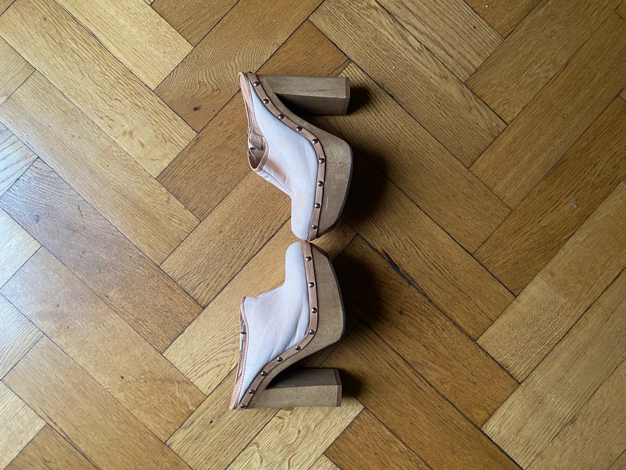 Zuecos Schutz - imagen 1