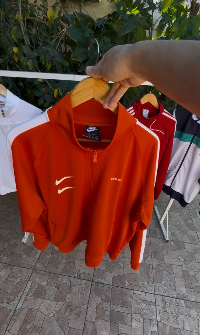 Campera Nike - imagen 1