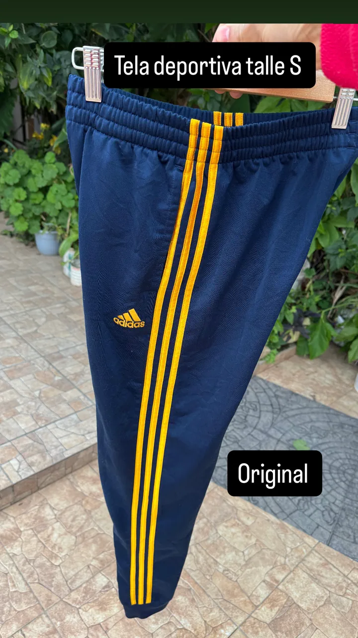 Pantalón adidas · Talle XS