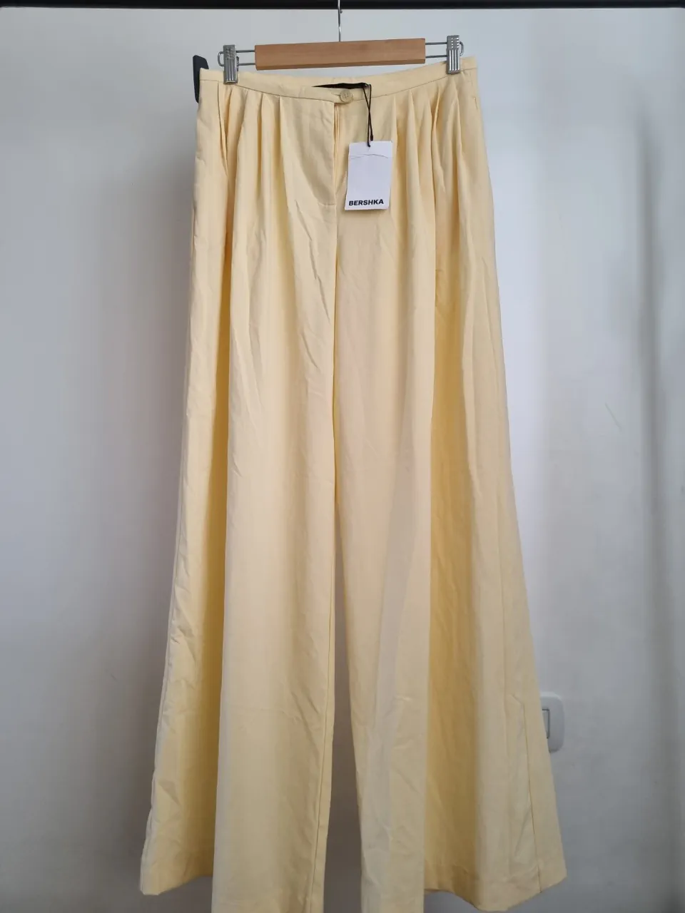 Bershka · Talle EU 36