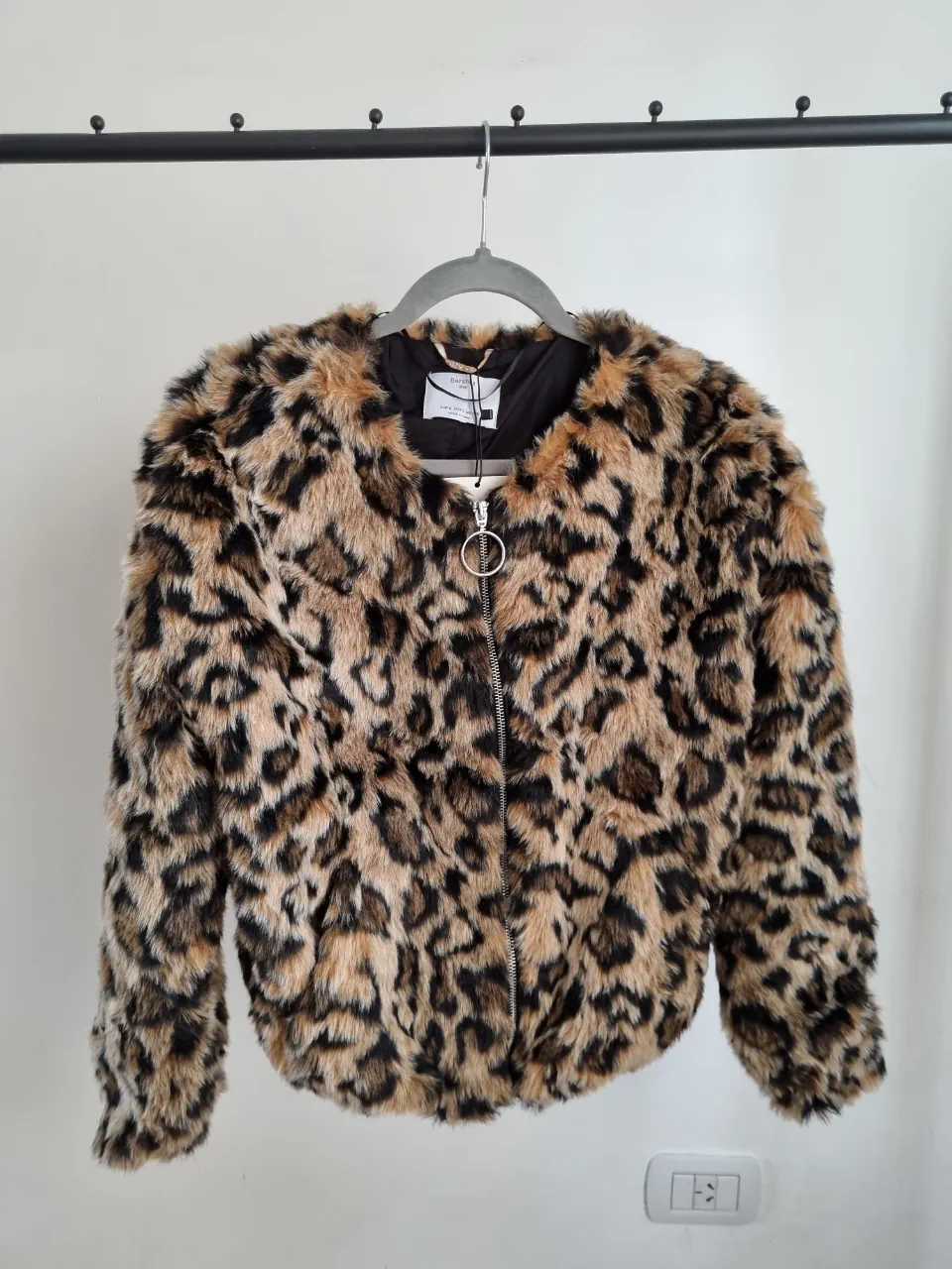 Campera Bershka · Talle S