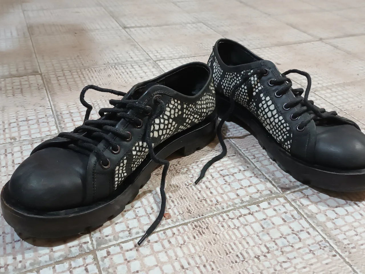 Zapatillas Sofia Sarkany - imagen 1