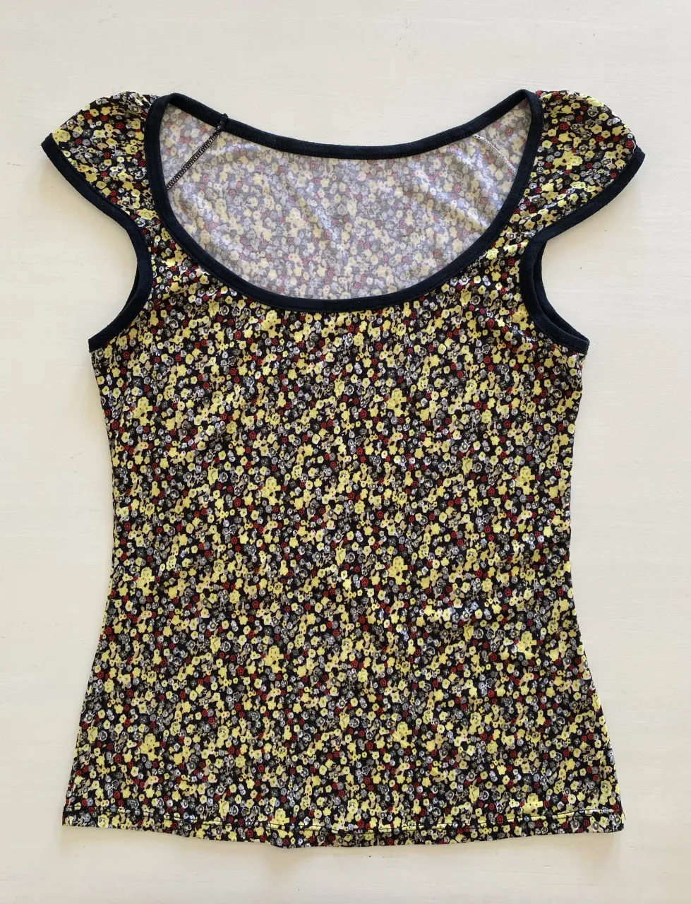 Musculosa A.. - imagen 1
