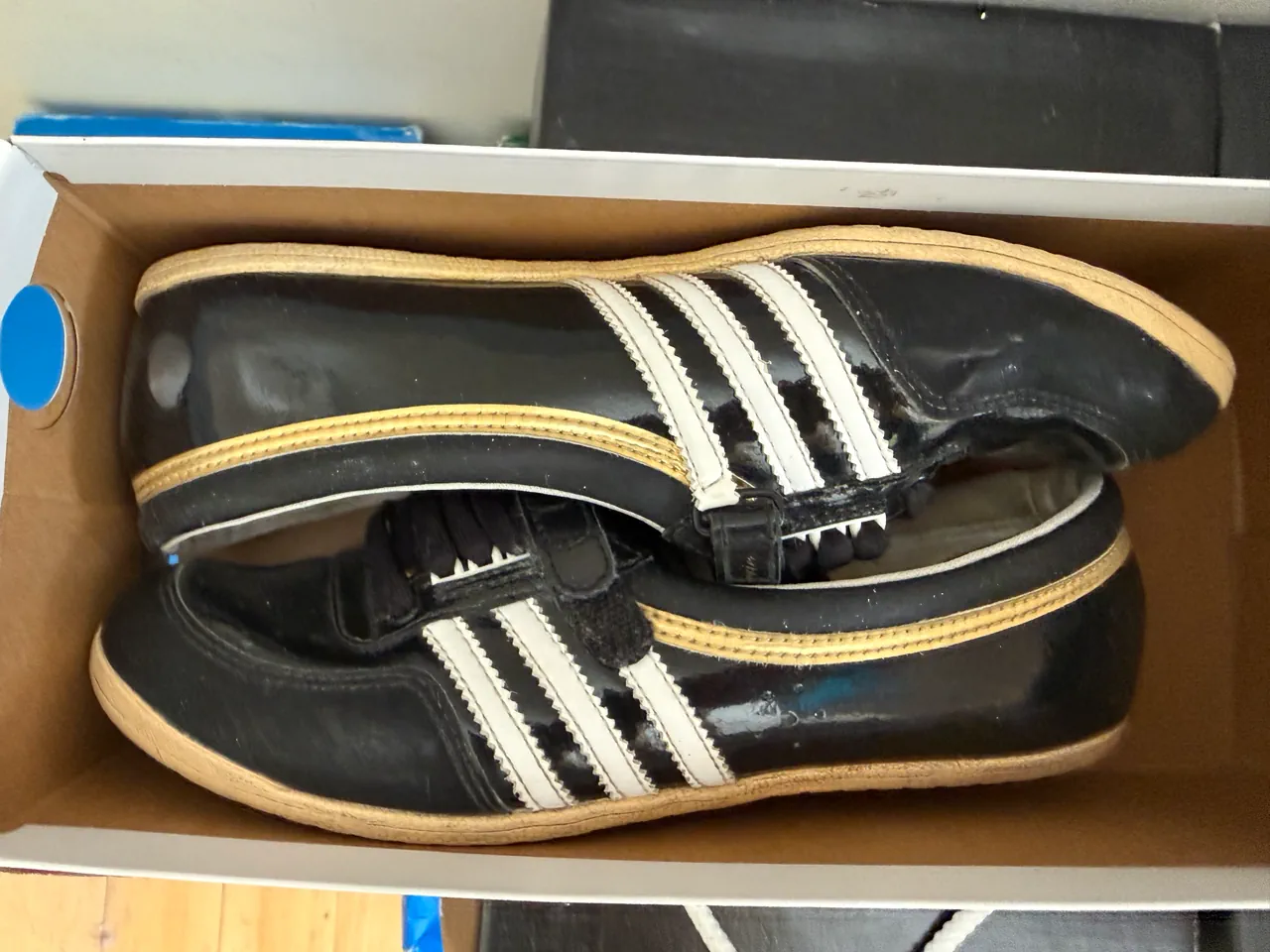 Zapatillas adidas - imagen 1