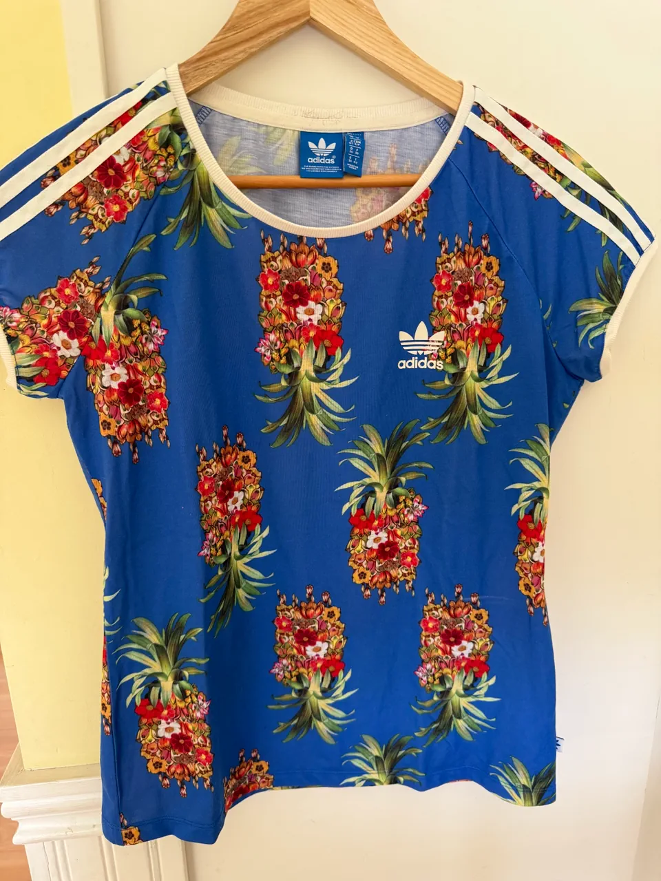 adidas · Talle S