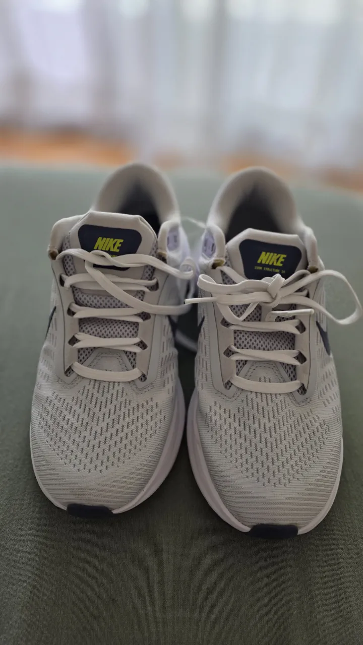Nike · Talle US 9.5