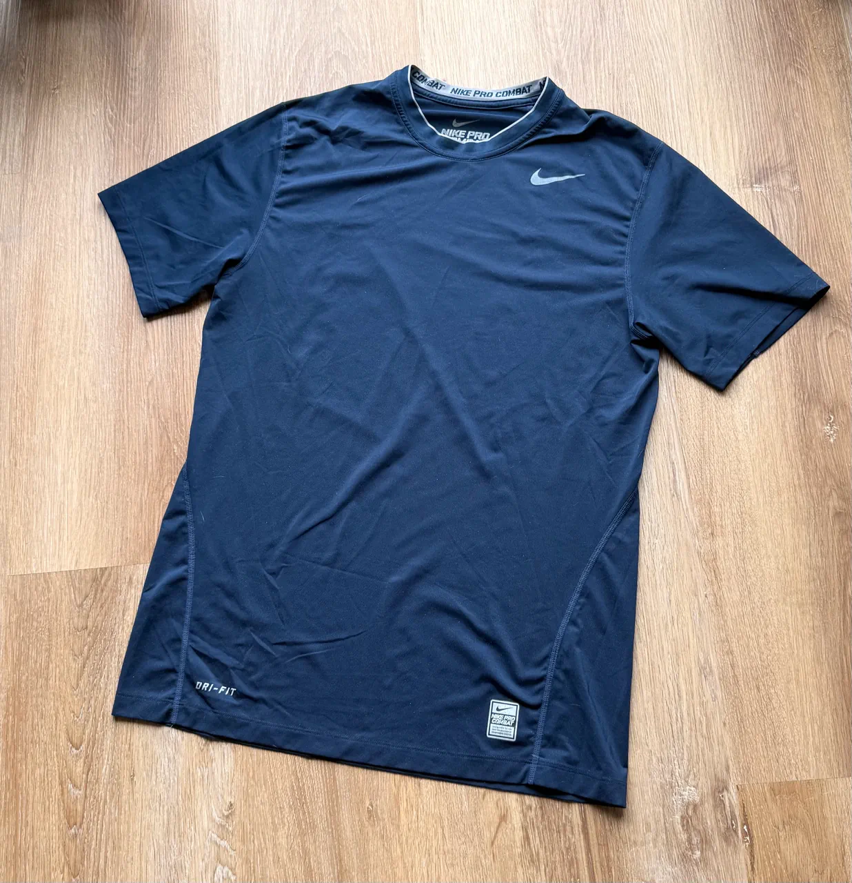 Nike · Talle M