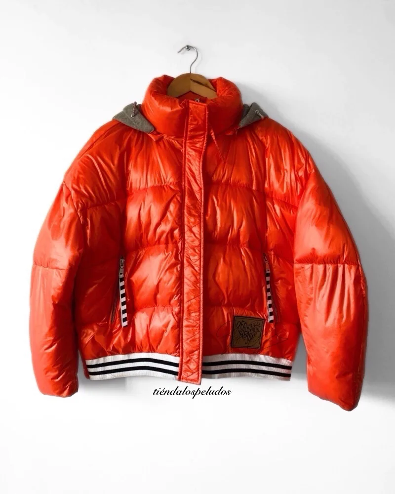 Campera Jazmín Chebar · Talle M