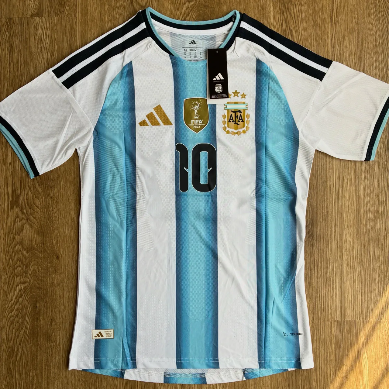 adidas · Talle M
