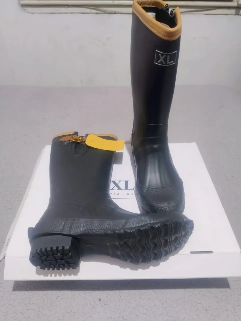 XL · Talle AR 40