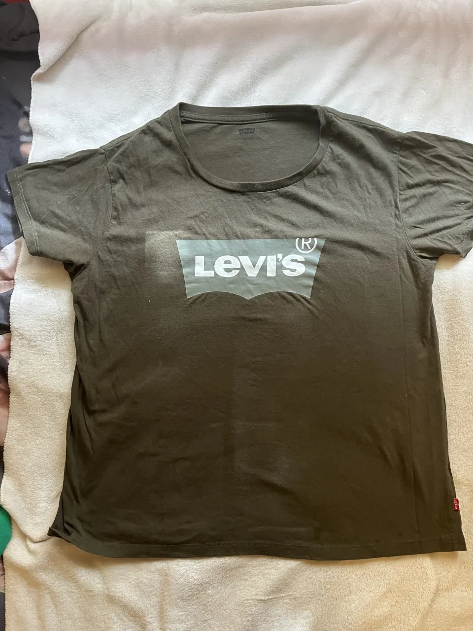 Levi's · Talle L