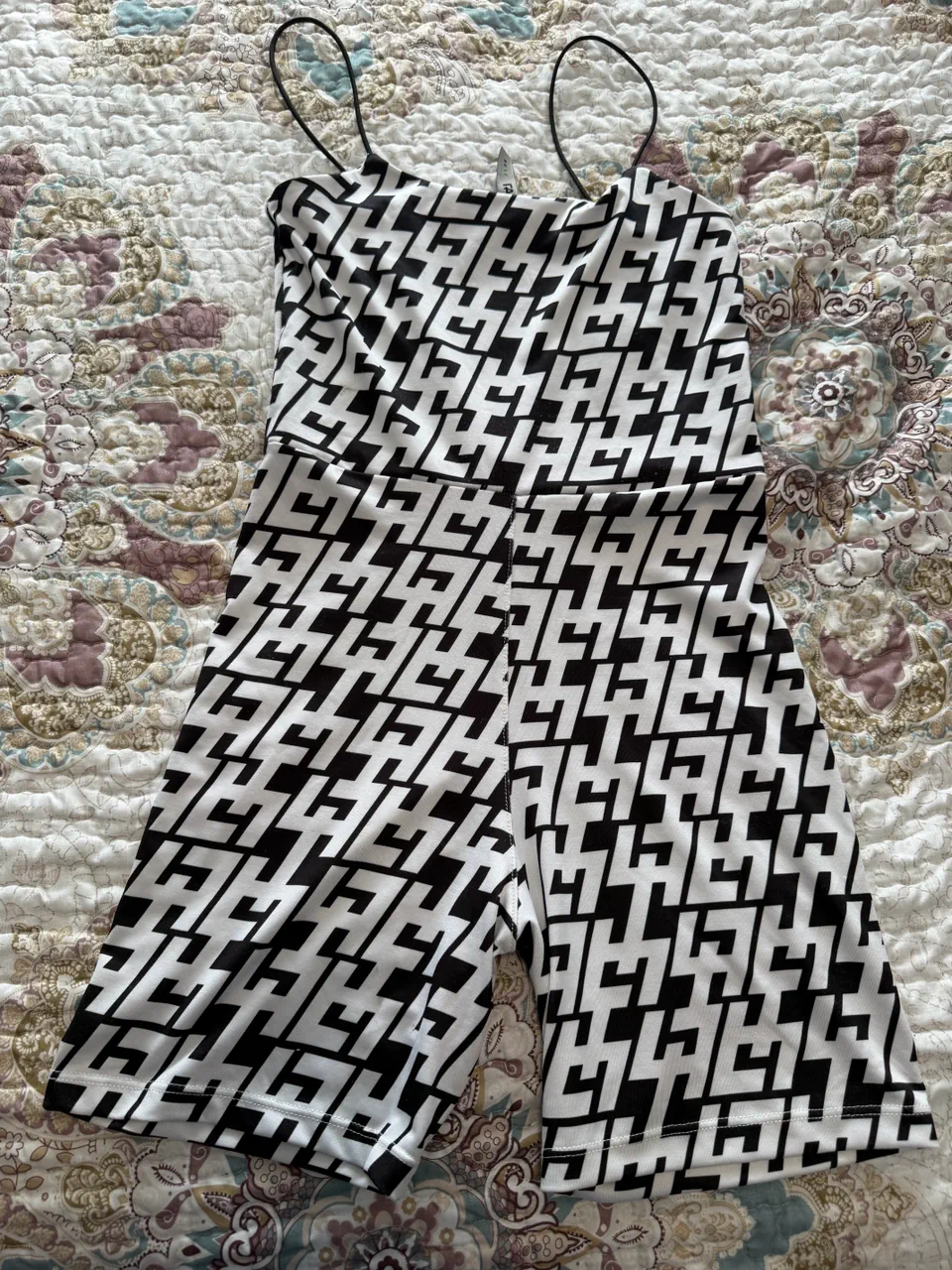 47 Street · Talle 2