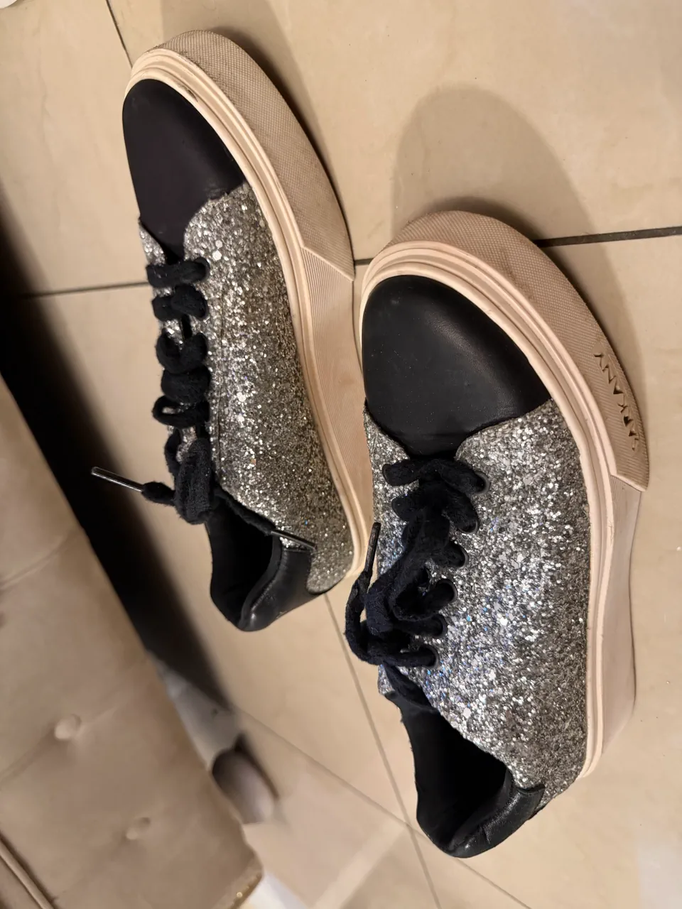 Sarkany · Talle US 6.5