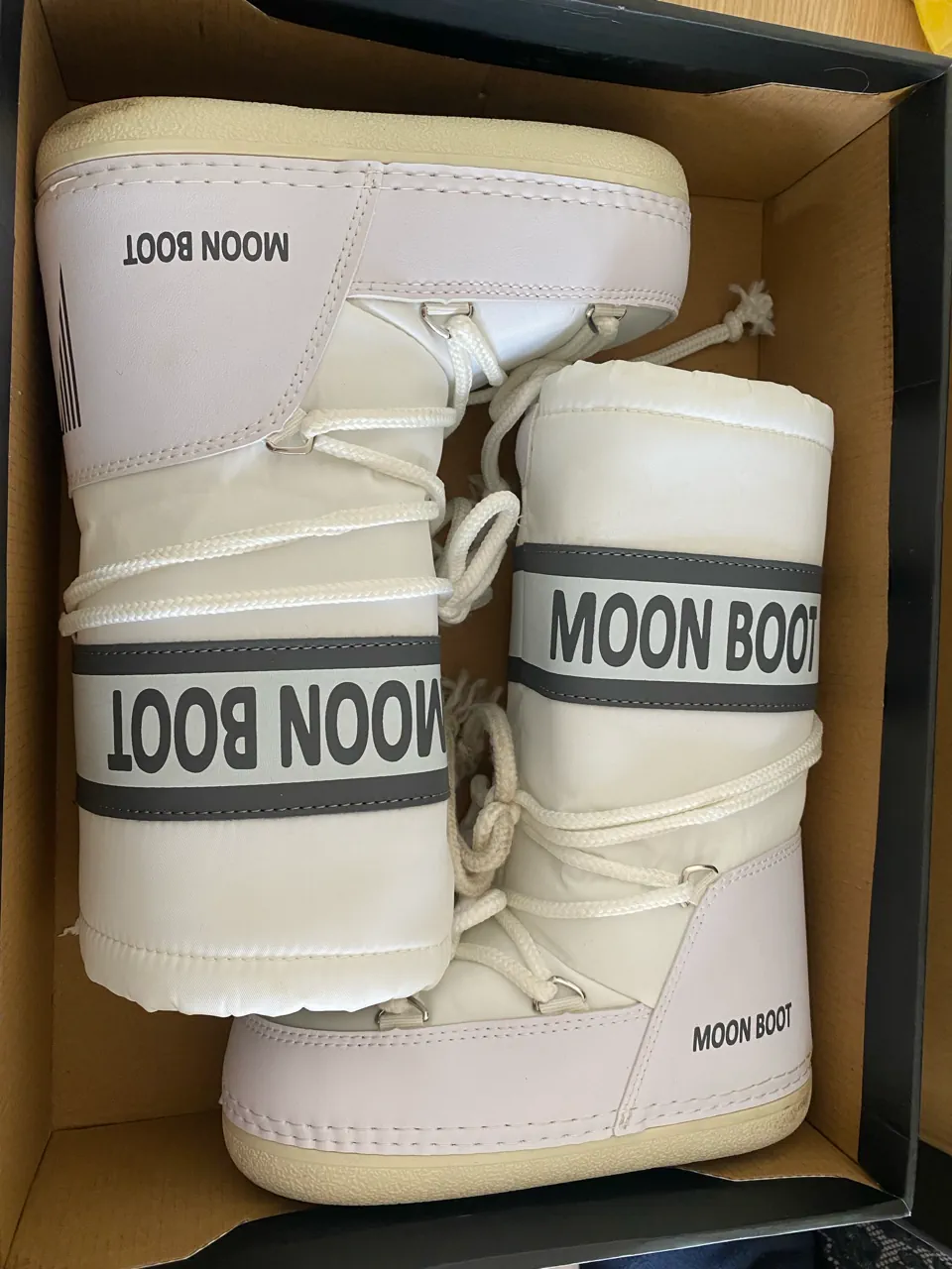 Moon boots · Talle AR 36