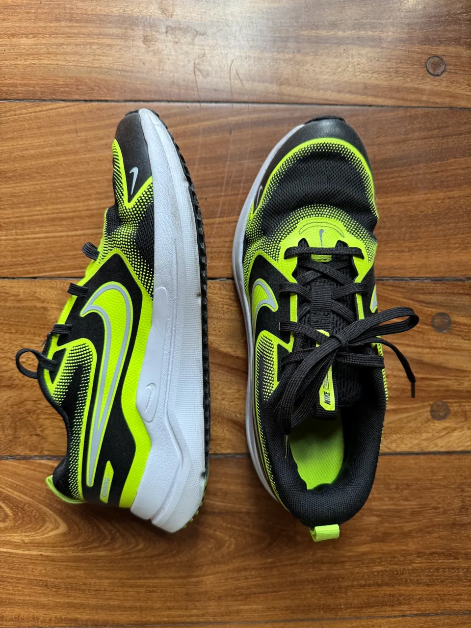 Nike · Talle AR 36