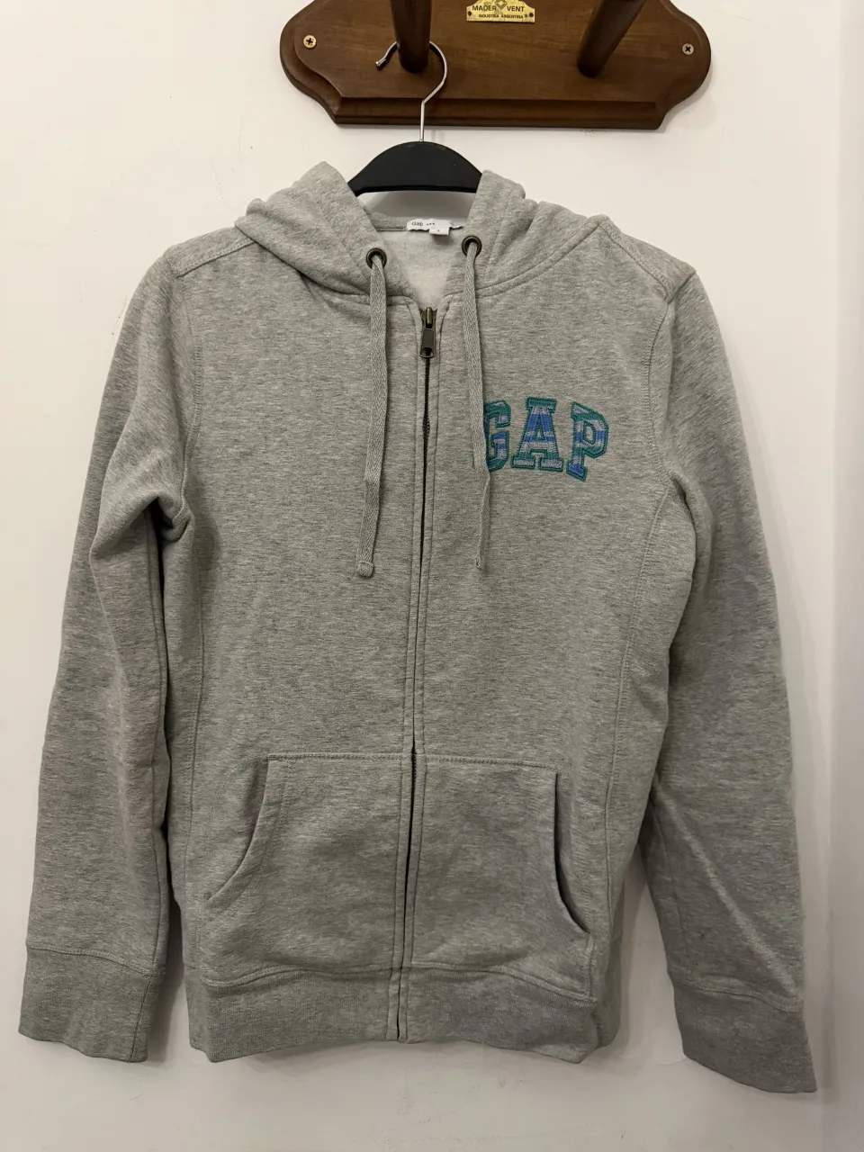 Buzo GAP · Talle S