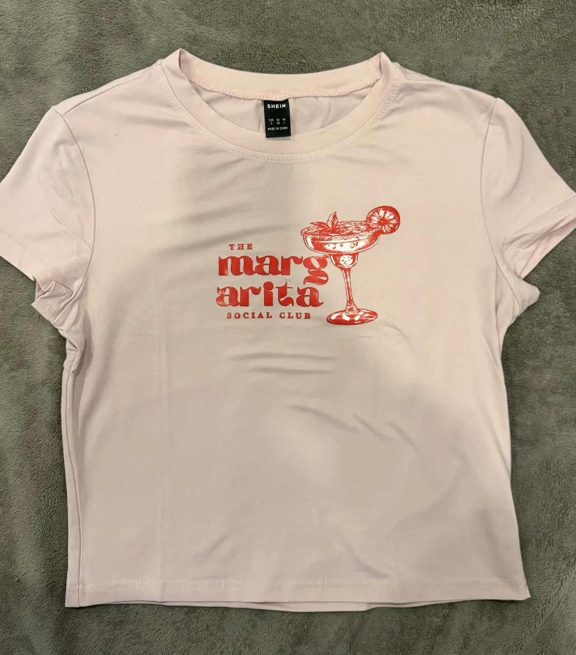 Remera Shein · Talle S