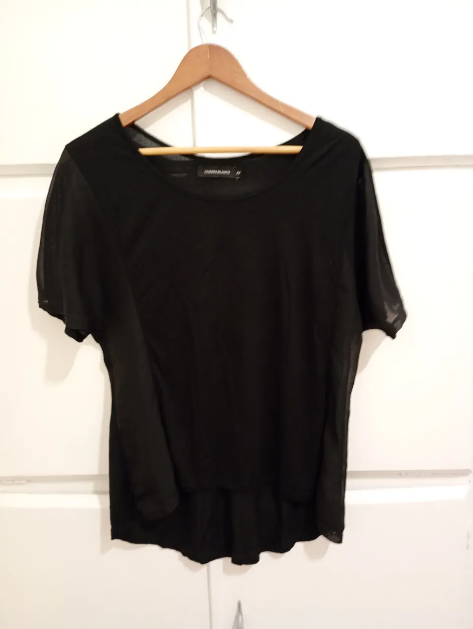 Remera Cuesta Blanca · Talle L