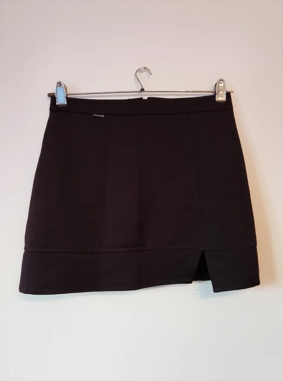 Pollera Stone · Talle M