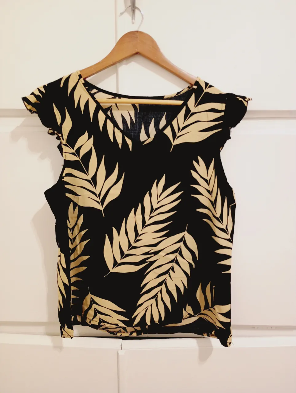 Remera Kyarileth · Talle L