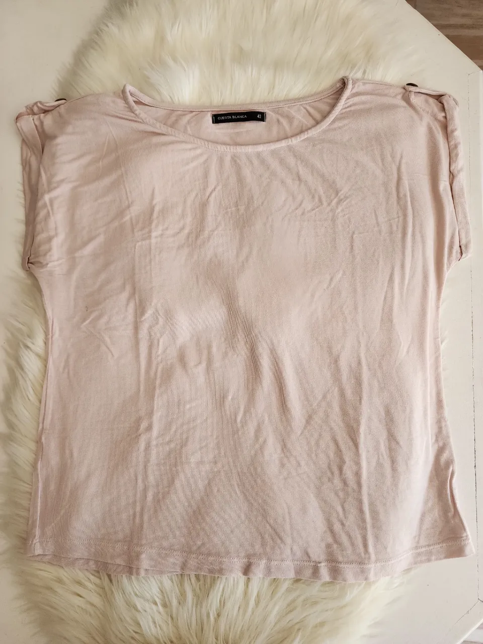 Remera Cuesta Blanca · Talle L