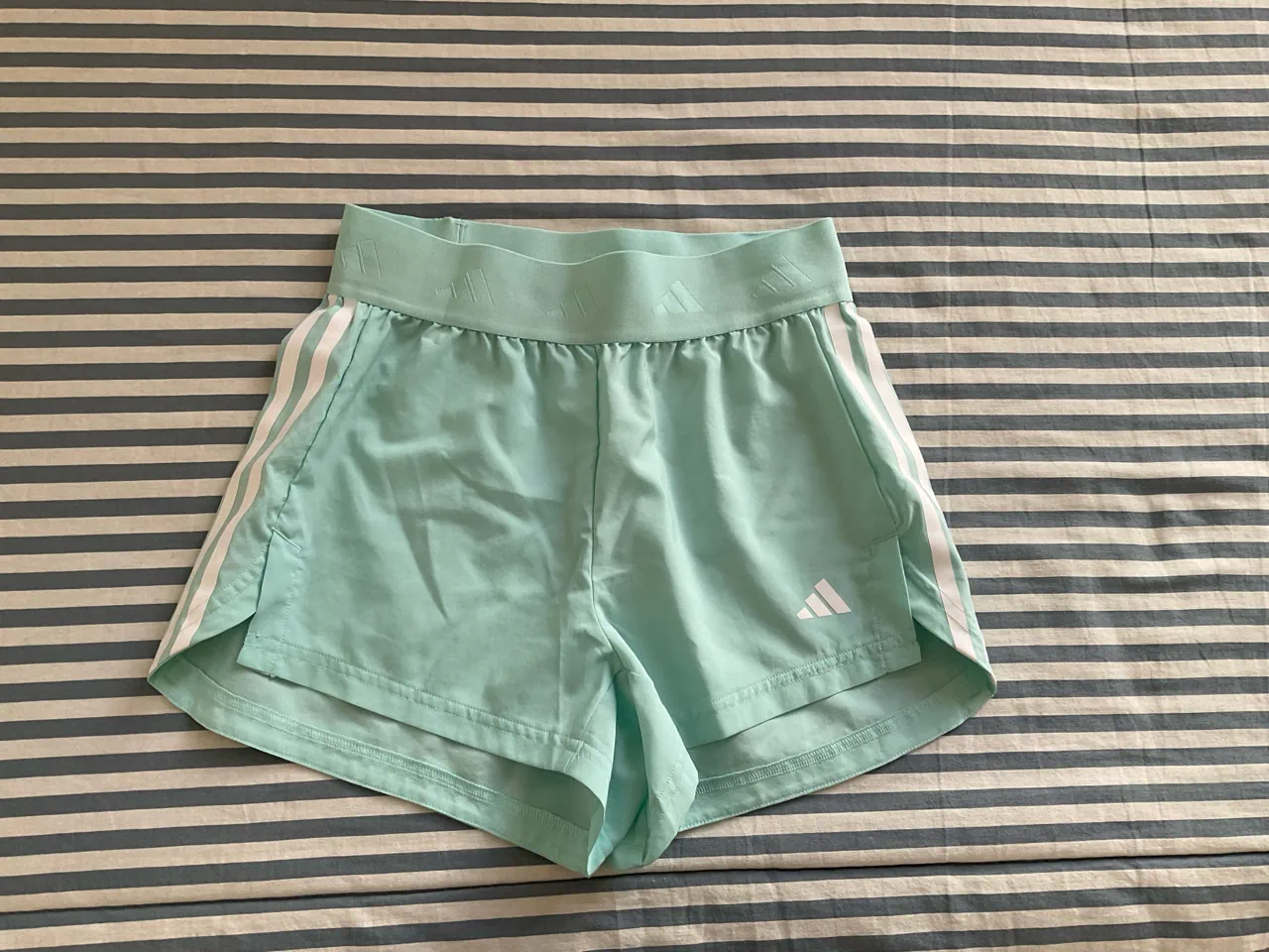 Short adidas - imagen 1