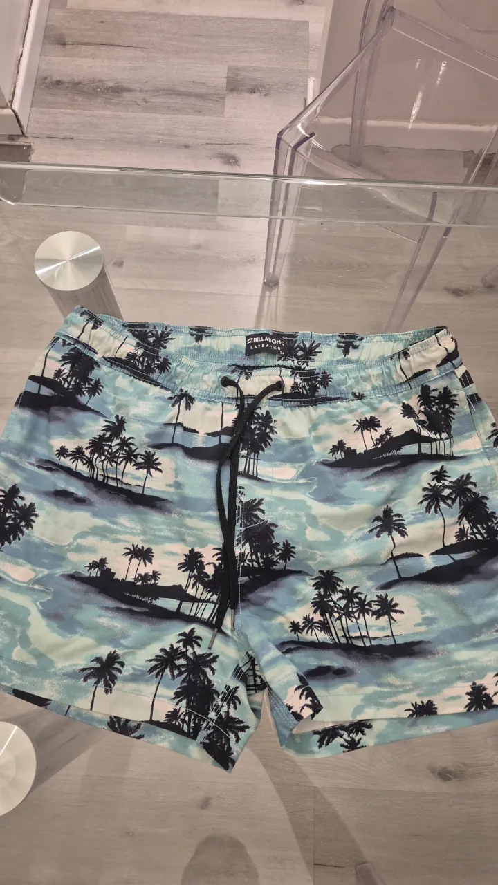 Billabong · Talle L