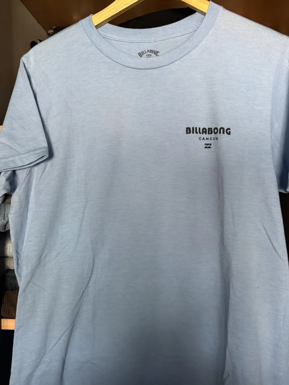 Remera Billabong · Talle M