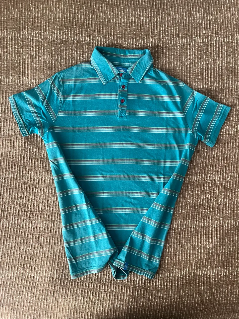 Remera Club de ropas · Talle M