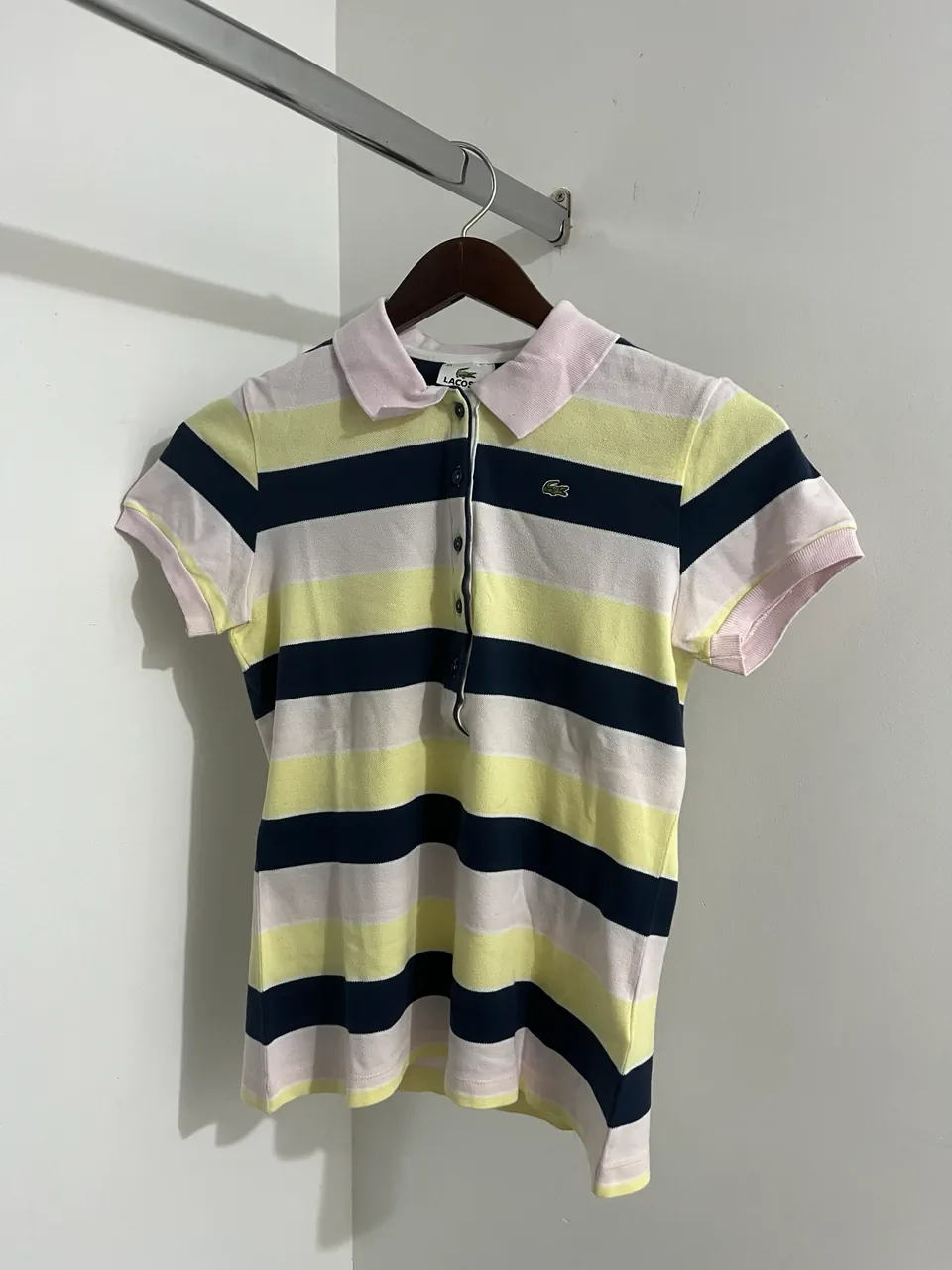 Remera Lacoste · Talle XXS