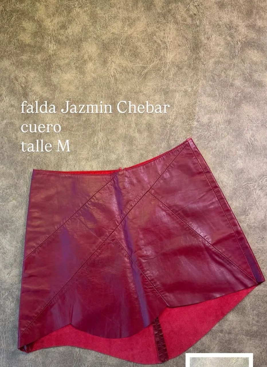 Jazmín Chebar · Talle 2