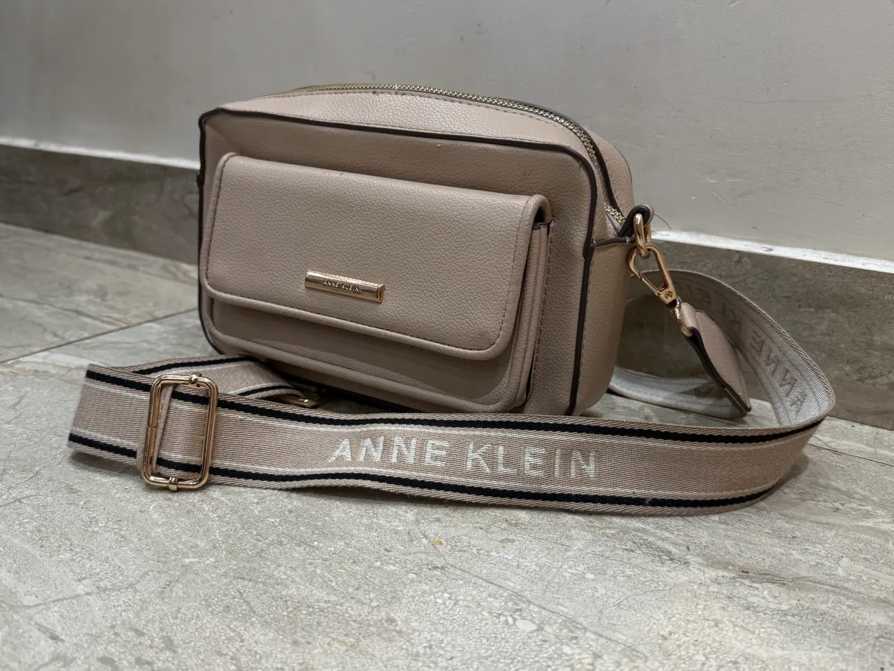 Bandolera Anne Klein