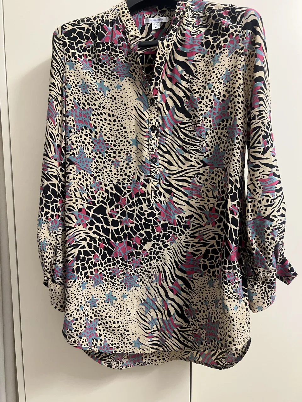 Camisa Jazmín Chebar · Talle 2