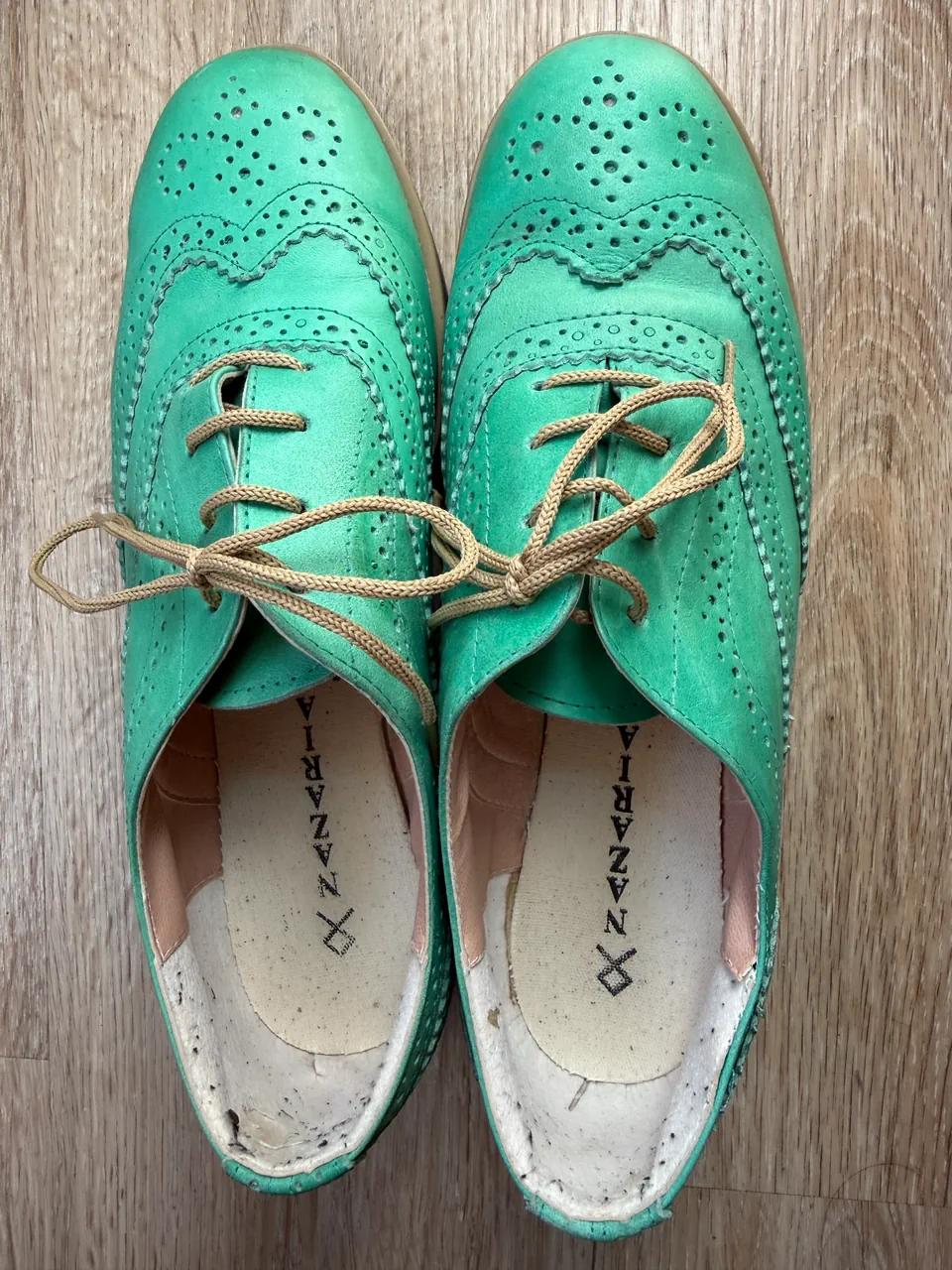 Zapatillas Nazaria · Talle AR 39