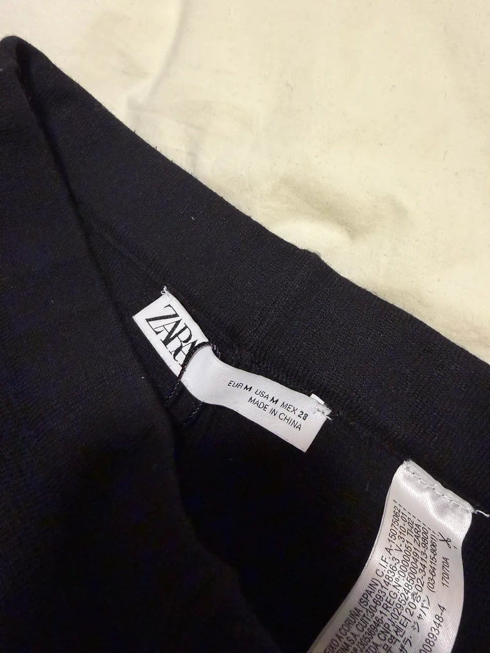 Pantalón Zara · Talle M