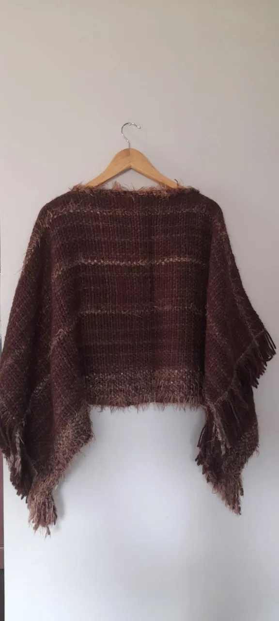 Poncho Sin marca · Talle L