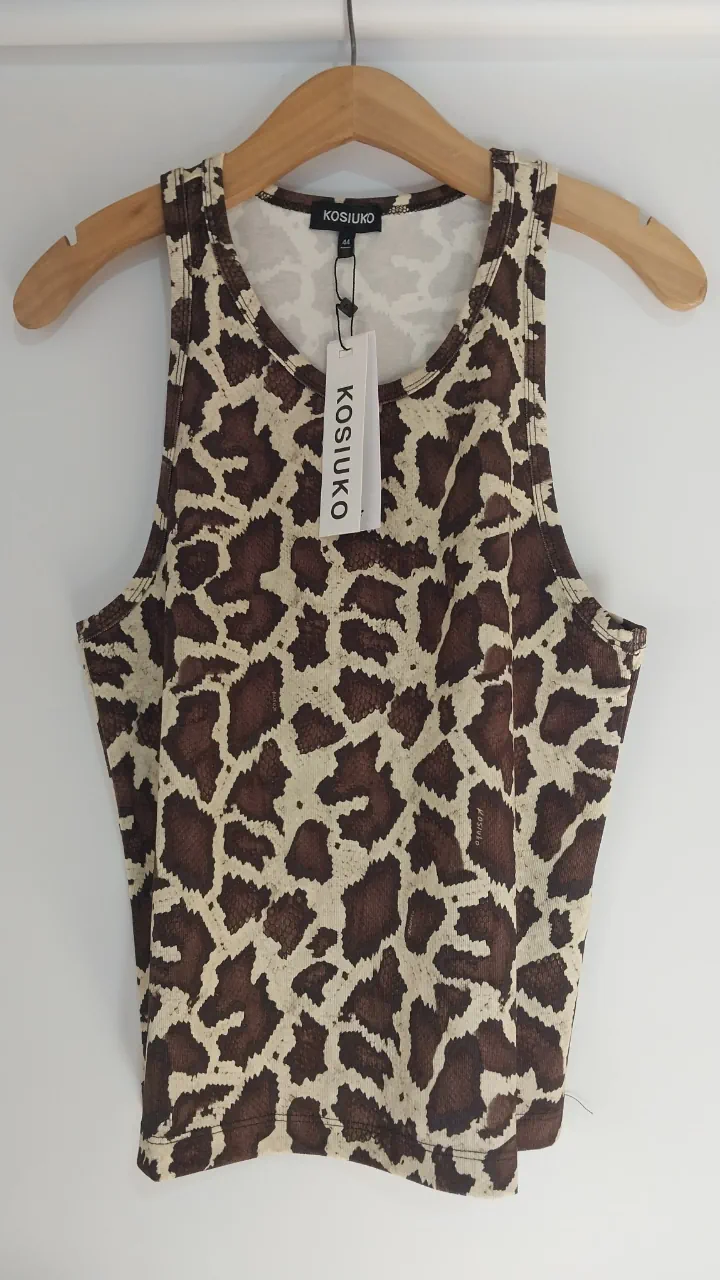 Musculosa Kosiuko - imagen 1
