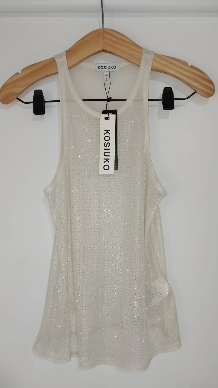 Musculosa Kosiuko - imagen 1