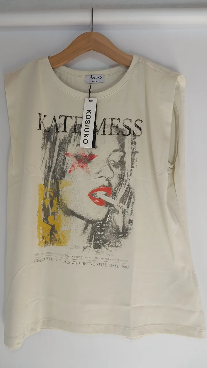 Musculosa Kosiuko - imagen 1