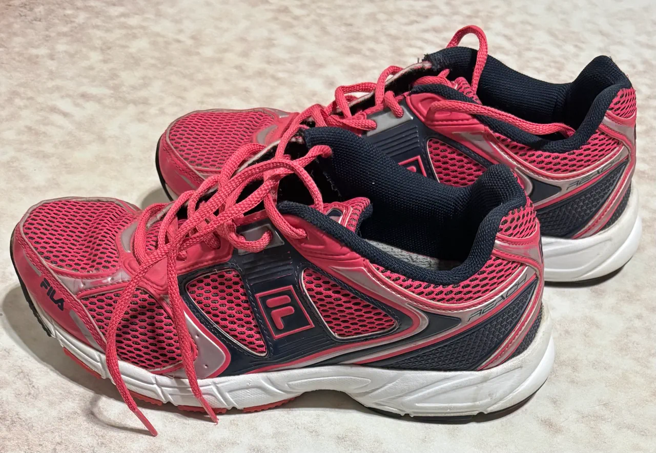 Zapatillas Fila · Talle AR 39