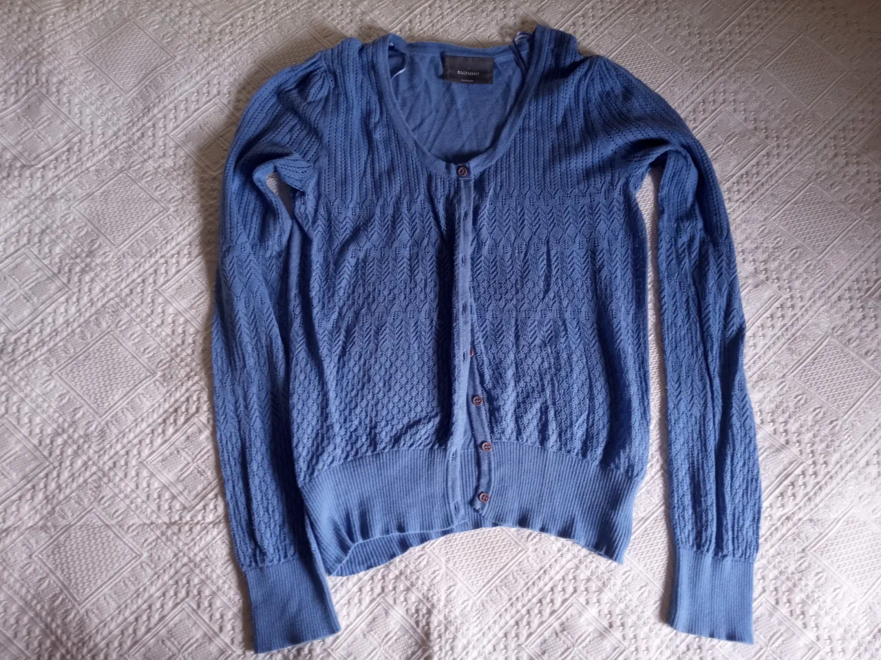 Sweater Basement - imagen 1