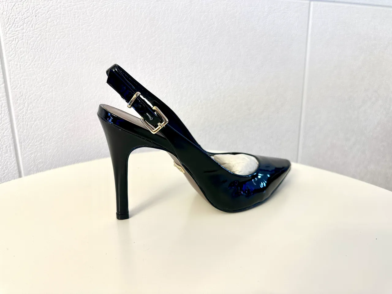 Hush Puppies · Talle AR 39
