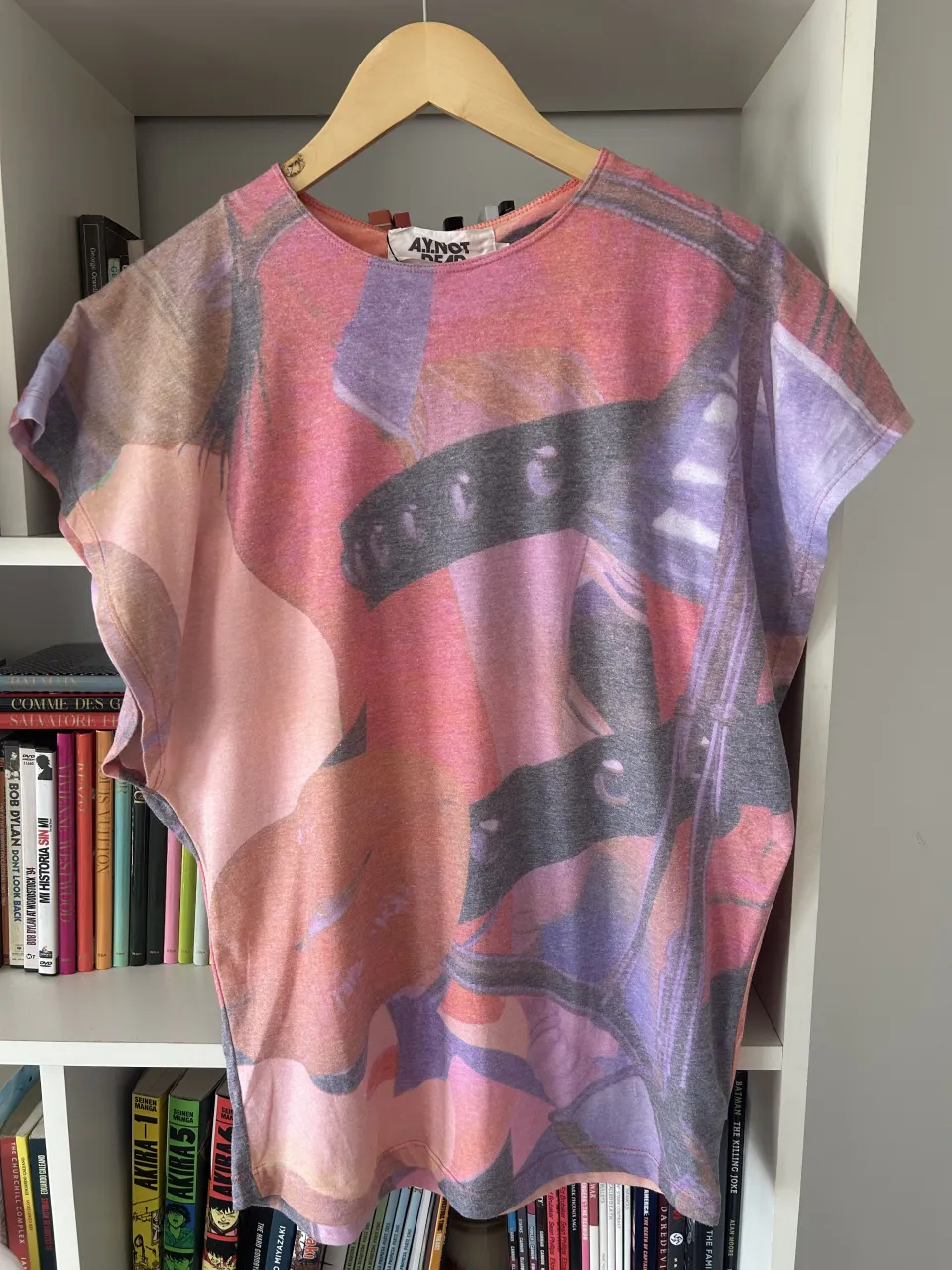 Remera Ay Not Dead · Talle 2