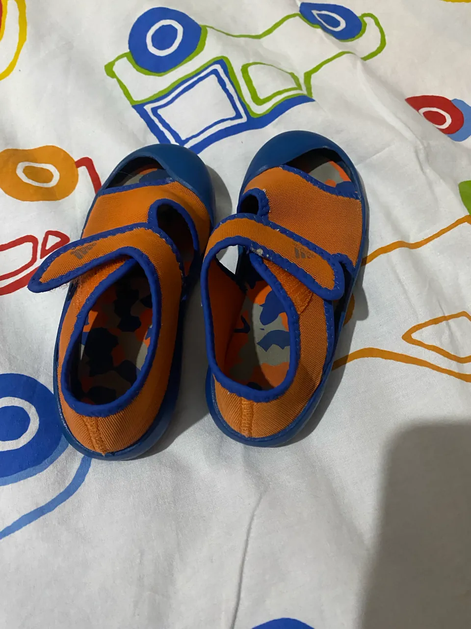 Ojotas adidas · Talle AR 27